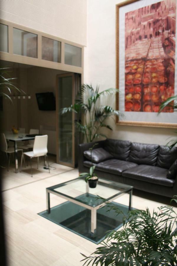 Guest House Europa 12 Sevilla Exteriér fotografie