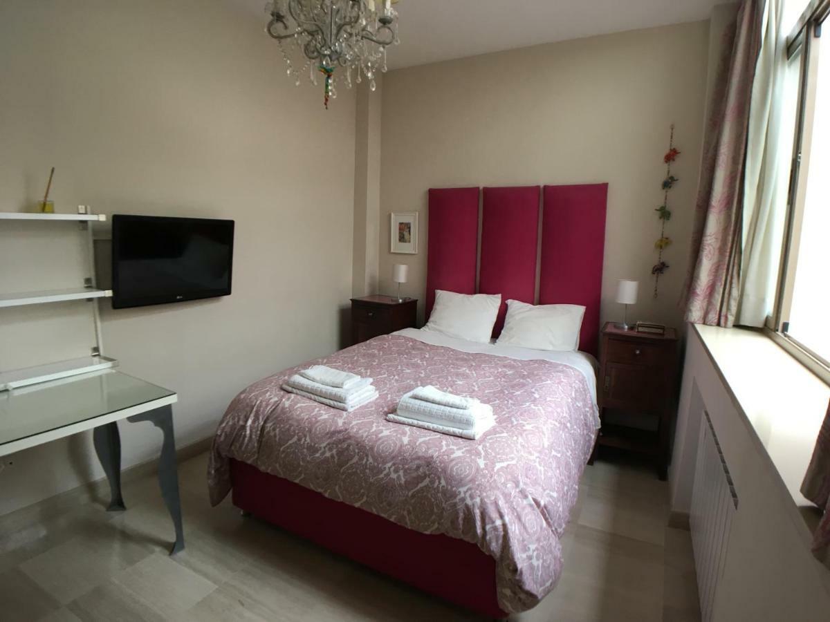 Guest House Europa 12 Sevilla Exteriér fotografie