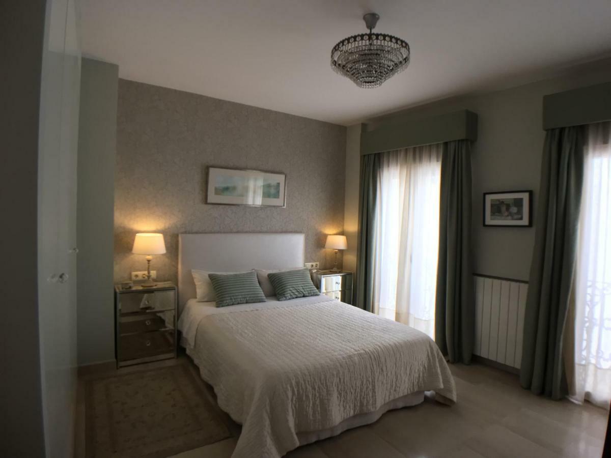 Guest House Europa 12 Sevilla Exteriér fotografie